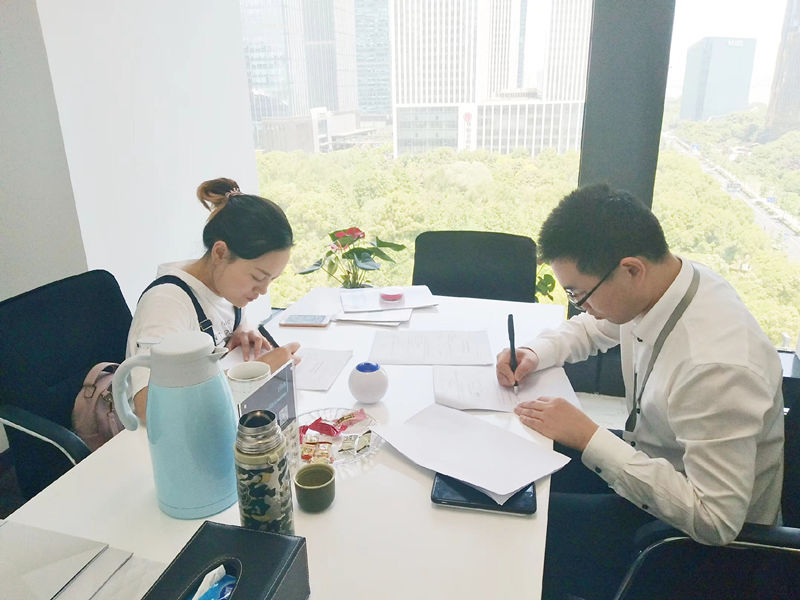 熱烈祝賀陳總簽約創(chuàng)綠家浙江省縣級市代理！